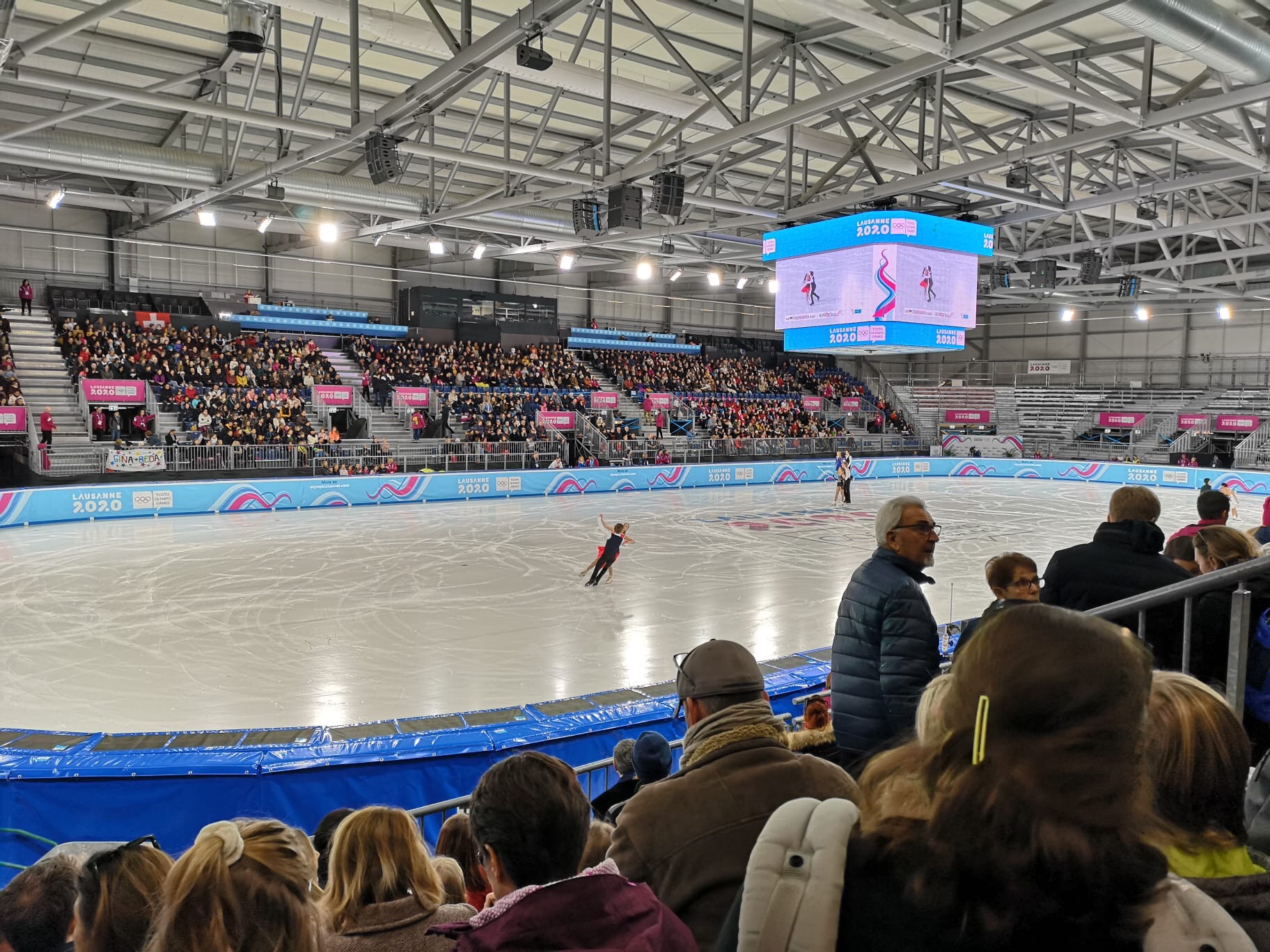 200113_skating arena_joj